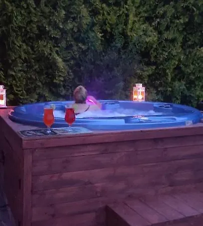 Holiday home Ostoja Rodzinna Przy Parku